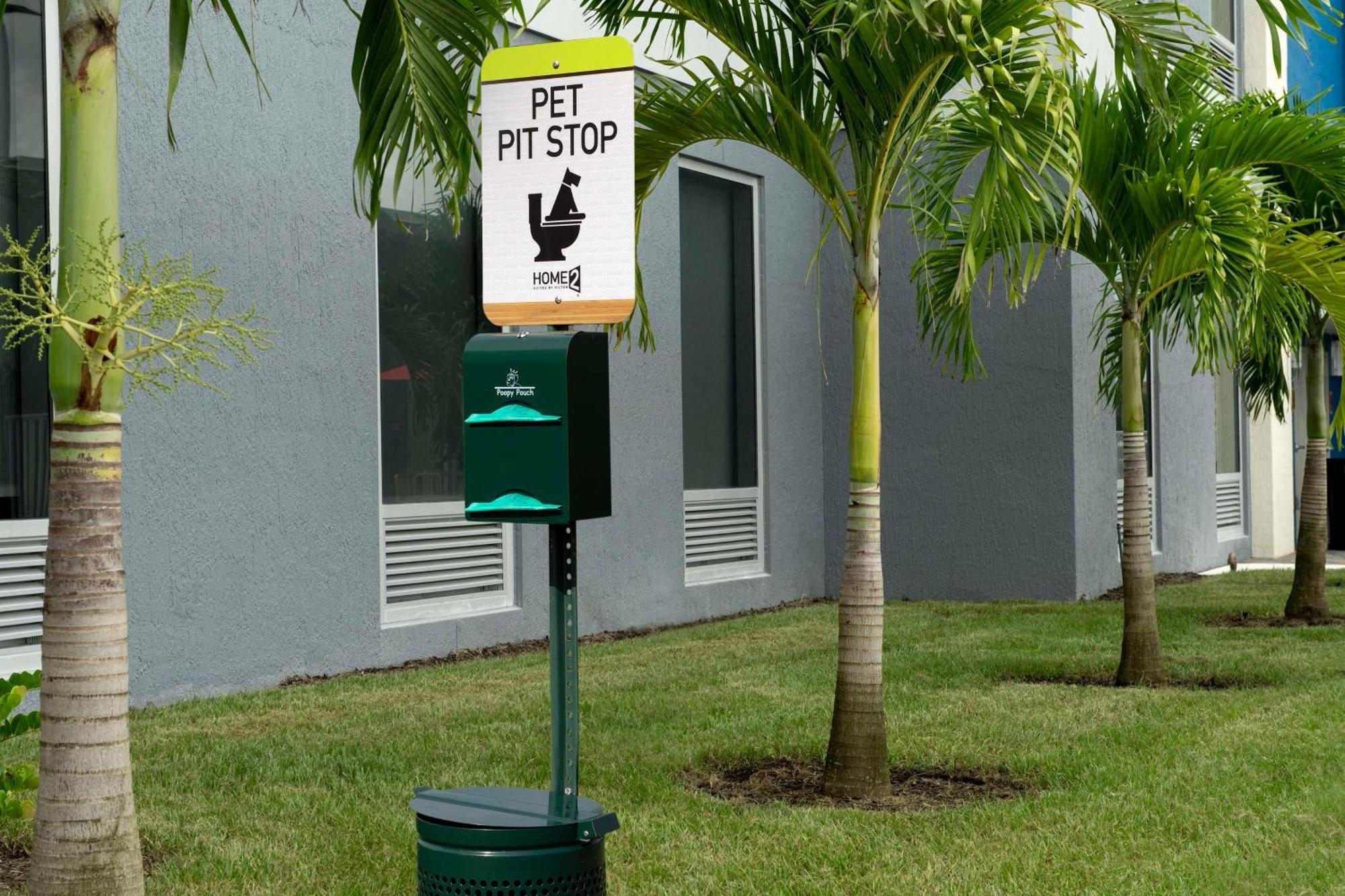 Home2 Suites By Hilton Fort Myers Airport Εξωτερικό φωτογραφία